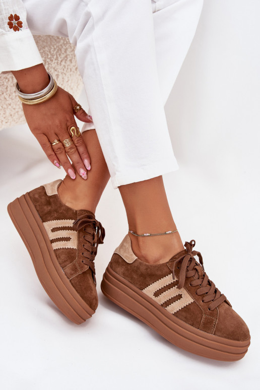 Scarpe modello sneakers Femminile con una piattaformaAbilitatoturalnego dalla pelle scamosciatau colore marrone Eldira