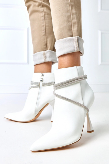 Anfibi bianchi con tacco a... 2