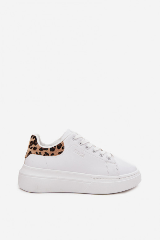 Scarpe modello sneakers Femminile con una piattaforma Big Star SS274247 Colore bianco con motivi di pelliccia di leopardo