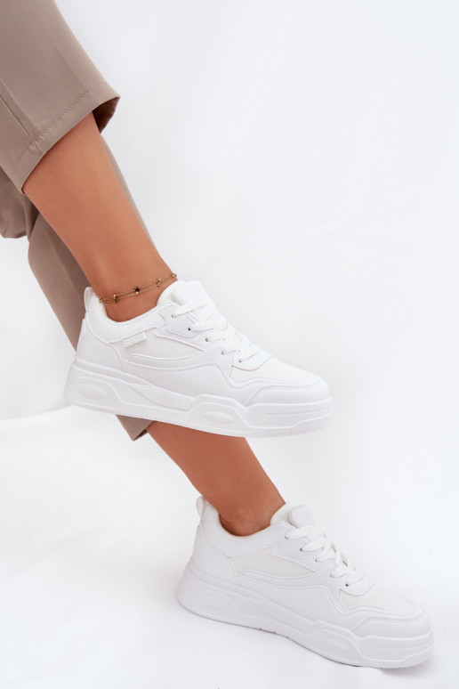 Scarpe modello sneakers Femminile con una piattaforma Big Star SS274590 HI-POLY SYSTEM Colore bianco