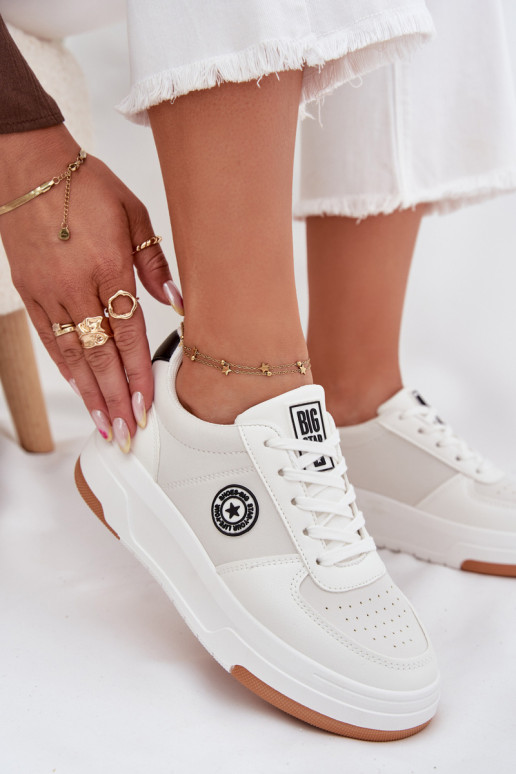 Scarpe modello sneakers Femminile con una piattaforma Big Star RR274572 HI-POLY SYSTEM Colore bianco