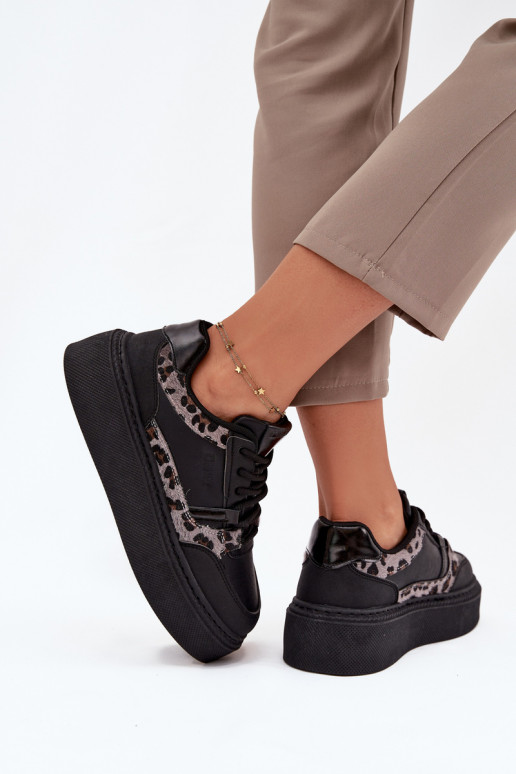 Femminile Scarpe modello sneakers con una piattaforma Big Star SS274358 con motivi di pelliccia di leopardo colore nero