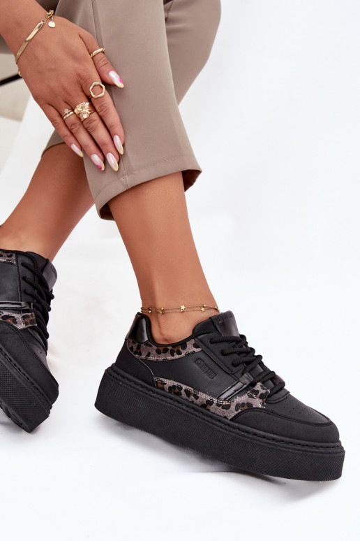 Femminile Scarpe modello sneakers con una piattaforma Big Star SS274358 con motivi di pelliccia di leopardo colore nero