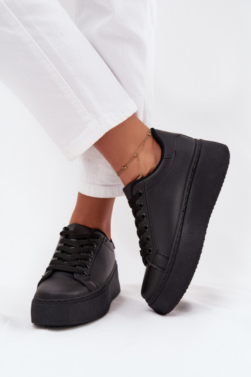 Scarpe modello sneakers Femminile con una piattaforma colore nero Sallira