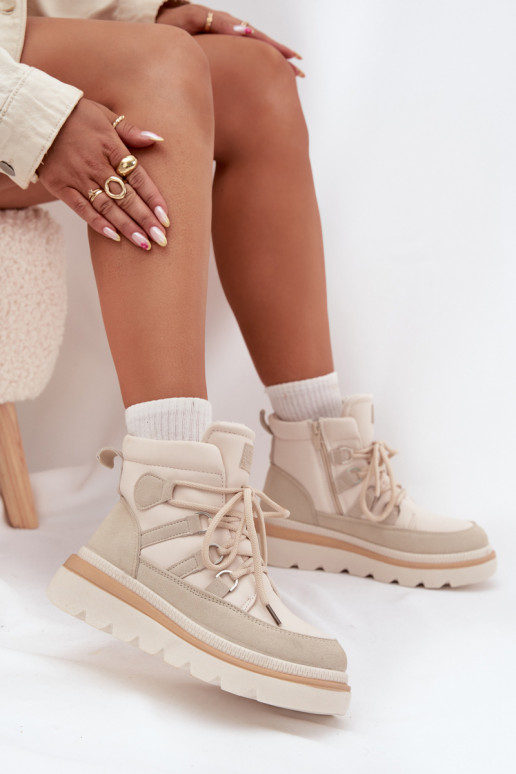 Stivali da donna con una piattaforma colore avorio Liorae Stivali da donna con una piattaforma colore avorio Liorae