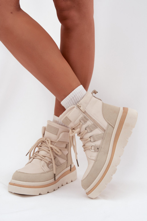 Stivali da donna con una piattaforma colore avorio Liorae Stivali da donna con una piattaforma colore avorio Liorae