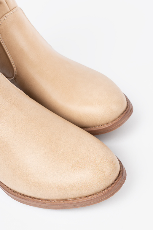 KomfortoAe scarpe beige z marszczeniami