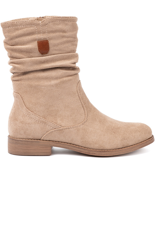 beige scarpe con un top arricciato