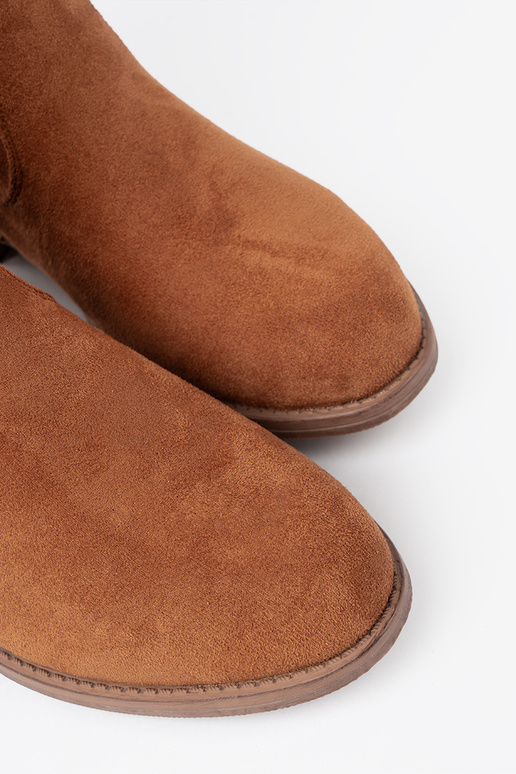 colore caramello scarpe con un top arricciato