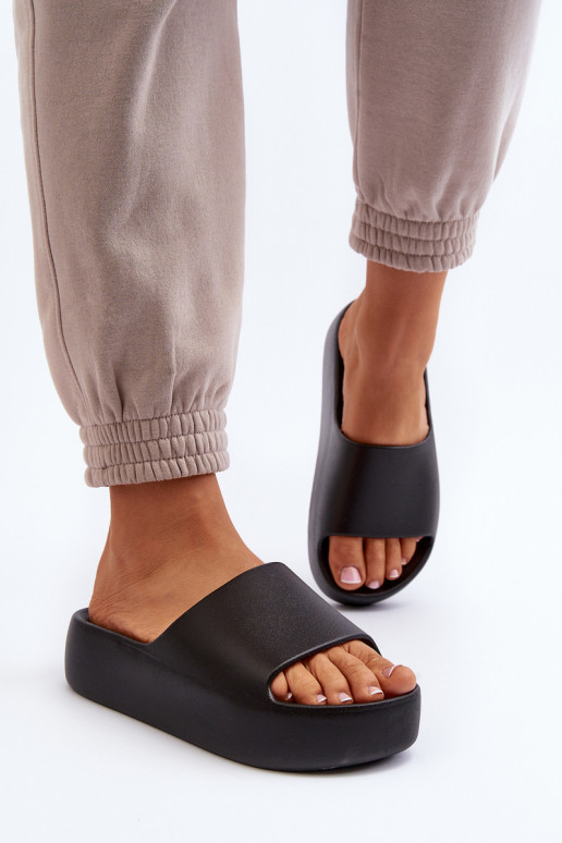 Femminile Pantofole Su una suola spessa colore nero Oreithano