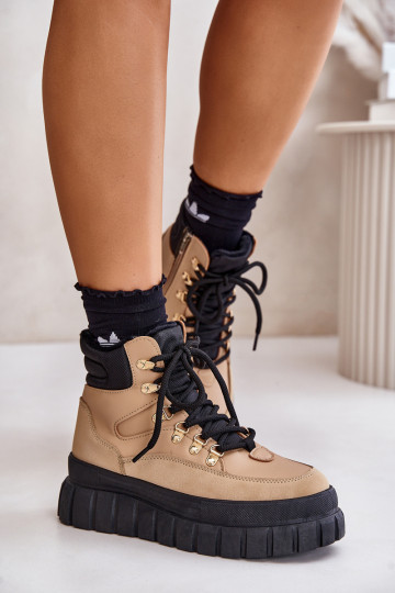 Femminile riscaldamento Stivali scarpe con una piattaforma colore marrone Jelenia