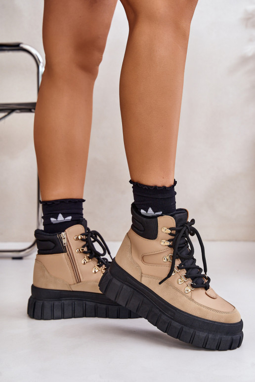 Femminile riscaldamento Stivali scarpe con una piattaforma colore marrone Jelenia