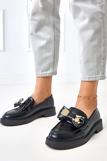 Mocassini neri con fiocco e...