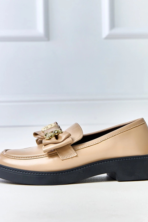 Mocassini beige con fiocco e orsetto... Mocassini beige con fiocco e orsetto...