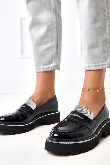 Mocassini neri in vernice...