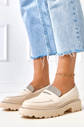 Mocassini beige in vernice...