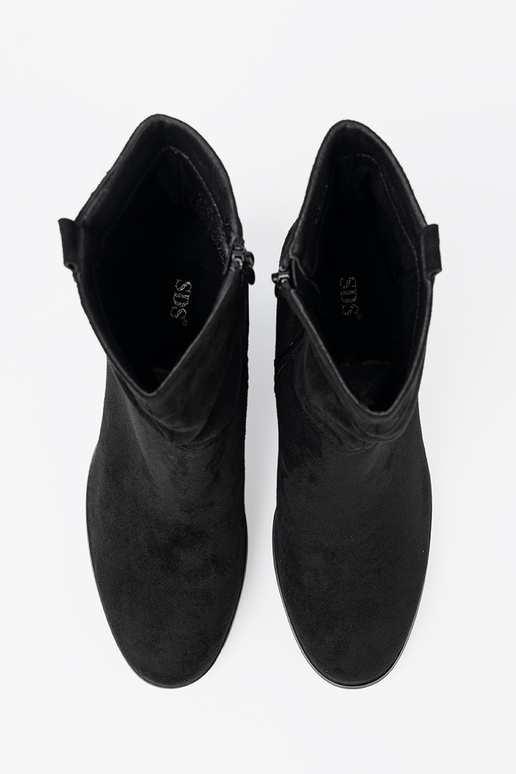 colore nero dalla pelle scamosciata stivali con un top arricciato colore nero dalla pelle scamosciata stivali con un top arricciato