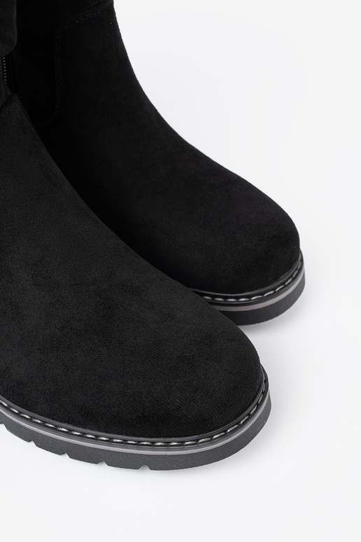 Stivali da donna colore nero z ozdobnym marszczeniem