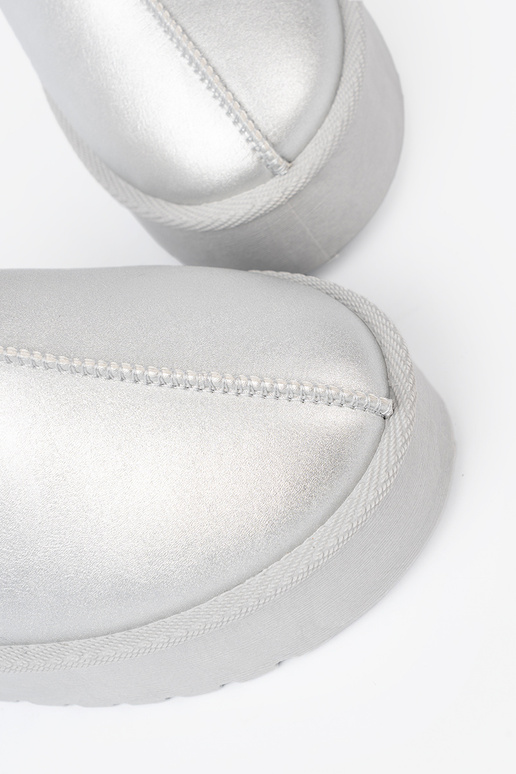 color argento Stivali da neve con una pelliccia i platformą color argento Stivali da neve con una pelliccia i platformą