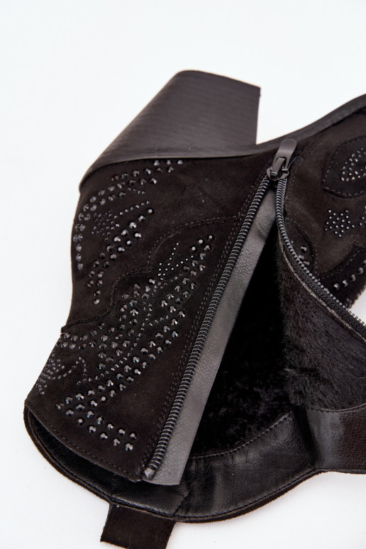 Stivaletti da donna in stile cowboy imbottiti con decorazione, neri Lelira