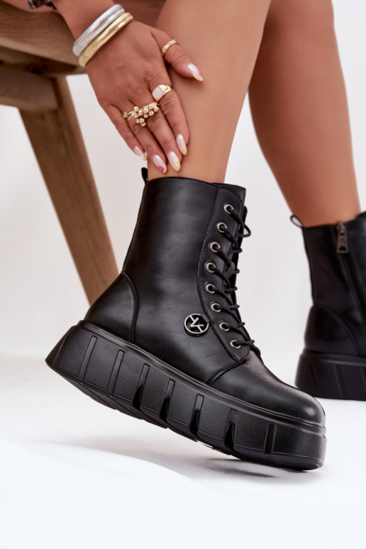 Stivaletti da lavoro Femminile con una piattaforma riscaldamento Vinceza 58588 colore nero Stivaletti da lavoro Femminile con una piattaforma riscaldamento Vinceza 58588 colore nero