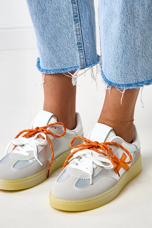 Sneakers argentati con piattaforma e...