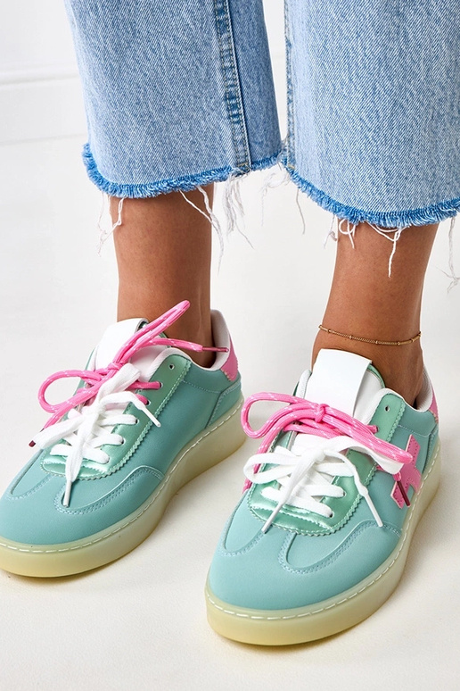 Sneakers turchesi con piattaforma e...