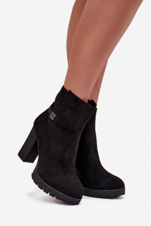 riscaldamento Stivali da donna con tacchi decorati colore nero Zayna riscaldamento Stivali da donna con tacchi decorati colore nero Zayna