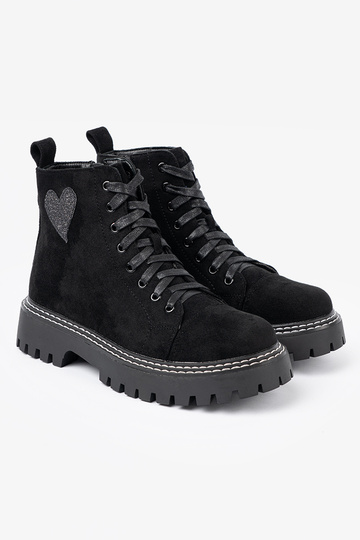 colore nero allacciato scarpe z błyszczącym cuorem