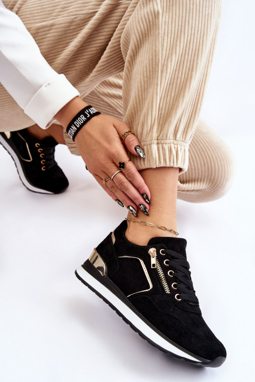 dalla pelle scamosciata scarpe da ginnastica con una piattaforma colore nero Riverside