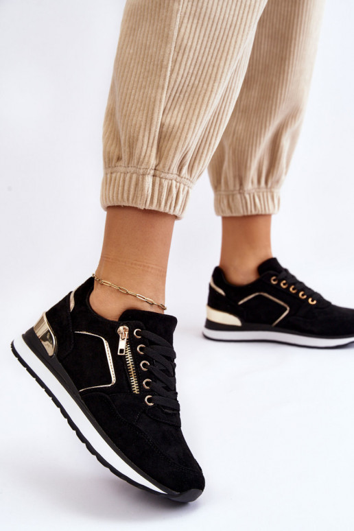 dalla pelle scamosciata scarpe da ginnastica con una piattaforma colore nero Riverside