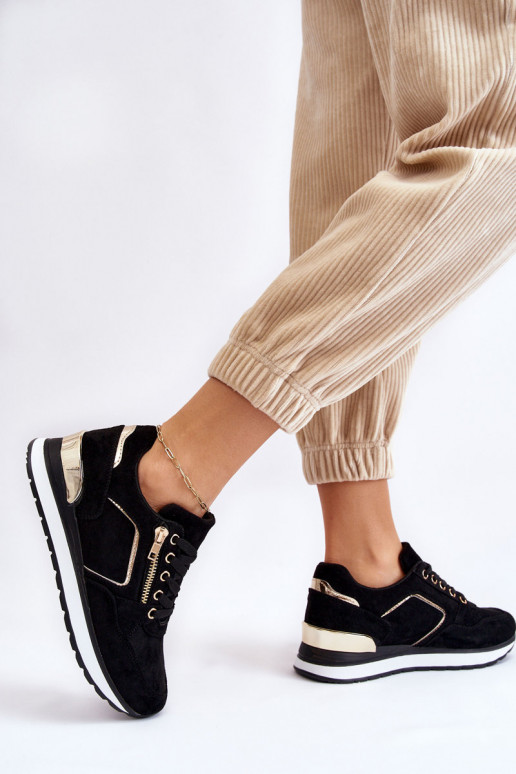 dalla pelle scamosciata scarpe da ginnastica con una piattaforma colore nero Riverside