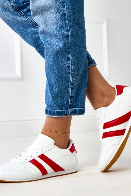 Sneaker bianche tipo tennis con...