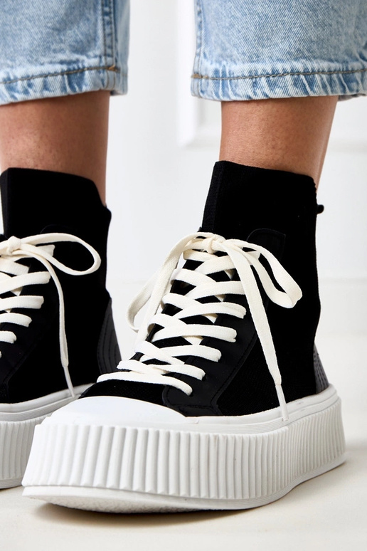 Scarpe sportive nere con zeppa Perkins