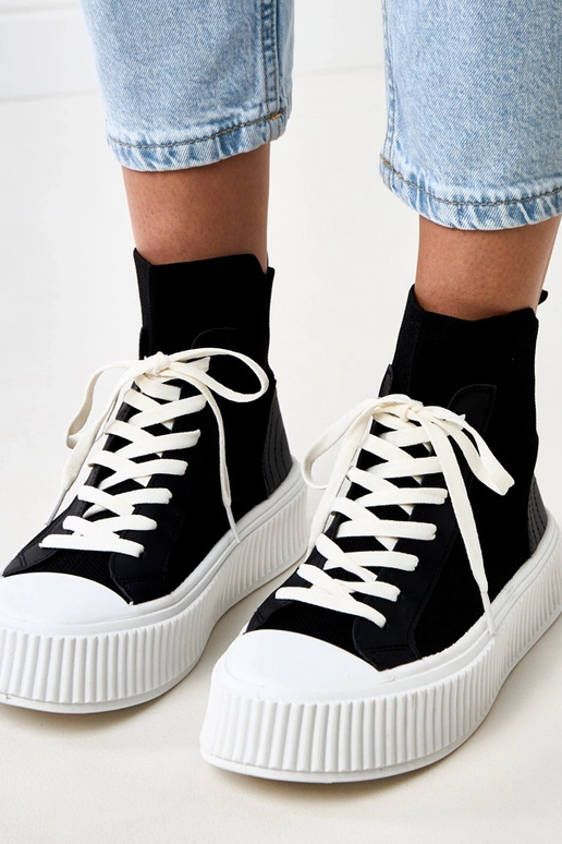 Scarpe sportive nere con zeppa Perkins