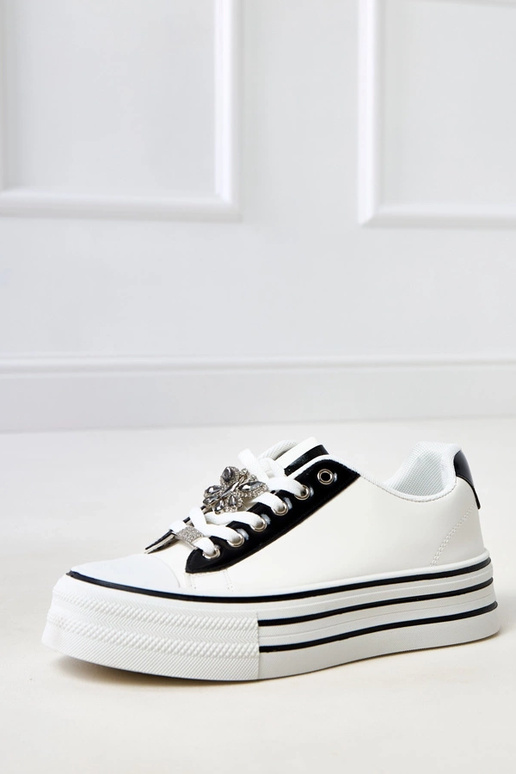 Scarpe sportive bianche con zeppa... Scarpe sportive bianche con zeppa...