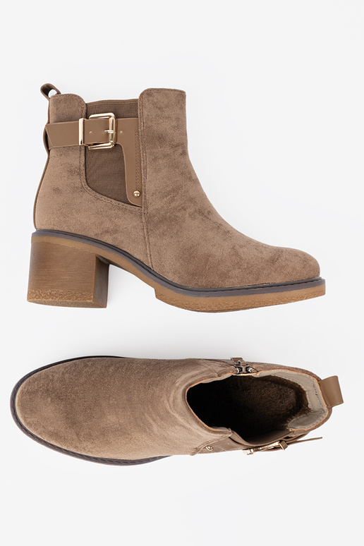 Elegante scarpe beige con un tacco comodo