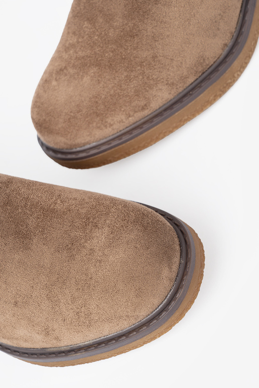 Elegante scarpe beige con un tacco comodo