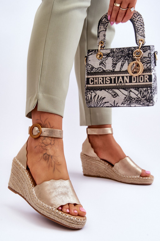 Pelle Sandali con plateau Comfort Shoe colore dorato Verola Pelle Sandali con plateau Comfort Shoe colore dorato Verola