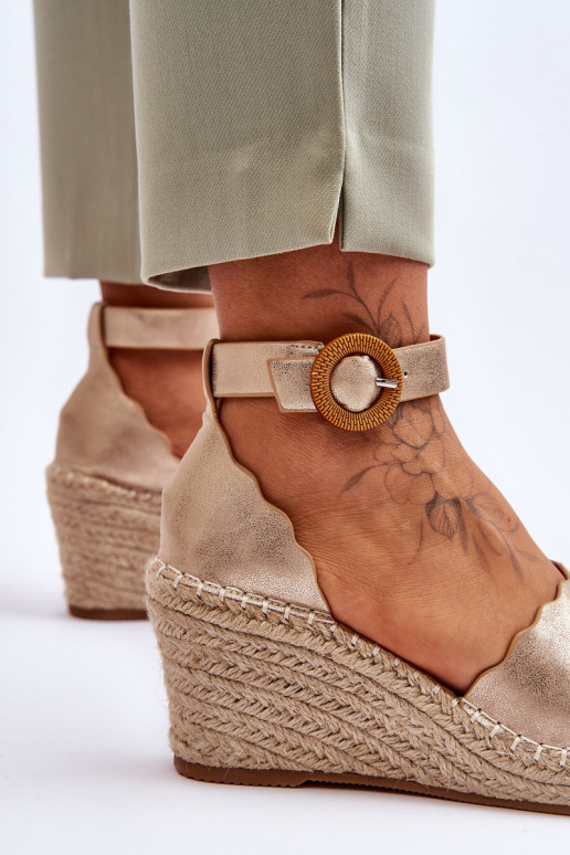 Pelle Sandali con plateau Comfort Shoe colore dorato Verola Pelle Sandali con plateau Comfort Shoe colore dorato Verola