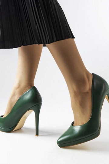 Tacchi classici color verde... 2