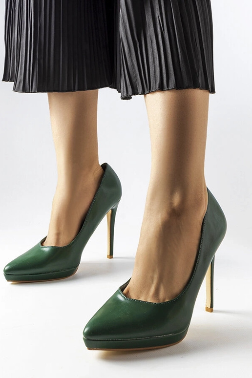 Tacchi classici color verde scuro... Tacchi classici color verde scuro...