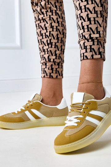 Scarpe da rete gialle con inserti bianchi Weka
