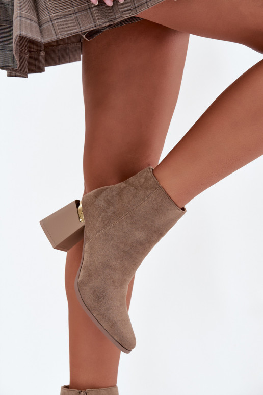 riscaldamento Stivali da donnain ecopelle scamosciatau beige Brivelle