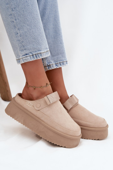 Stivali da neve Femminile con una piattaformacon chiusura adesivaem colore avorio Jorielle