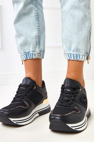 Sneakers nere con plateau e...