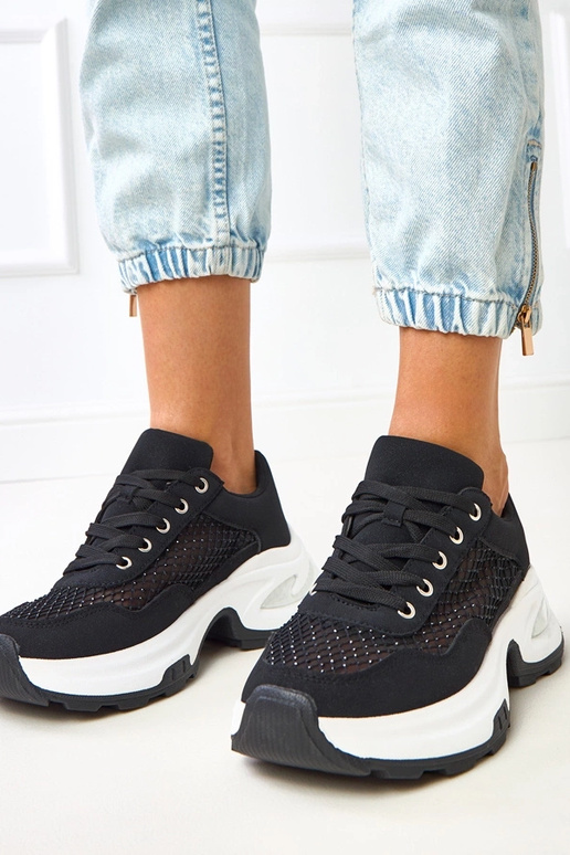Sneakers nere con plateau e zirconi...