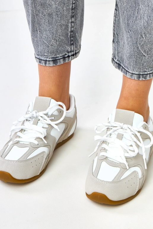 Scarpe sportive bianche e beige con...