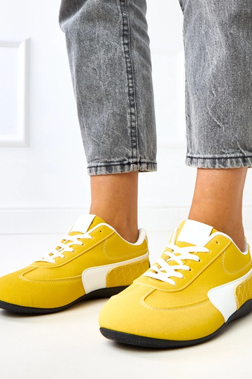 Scarpe sportive rosse con...