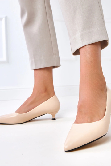 Décolleté color sabbia con...